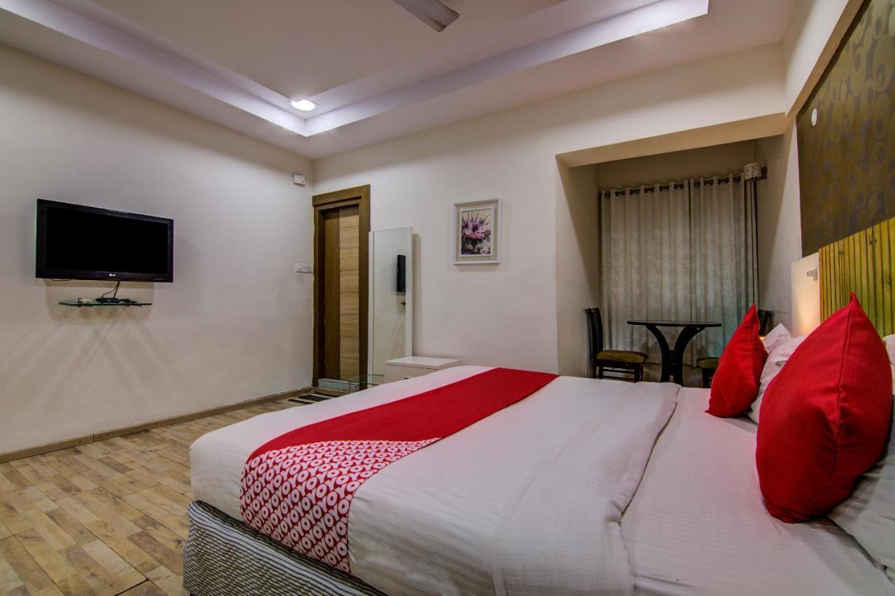 Oyo Hotel 55 Lawsons Bay Jalaripeta Ngoại thất bức ảnh